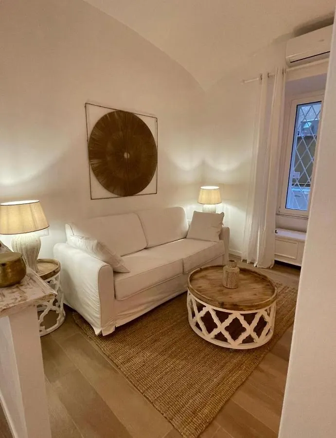 Vatican Luxury Home For 7 Guests At 30 Mt From Vatican Museum 0*, Roma